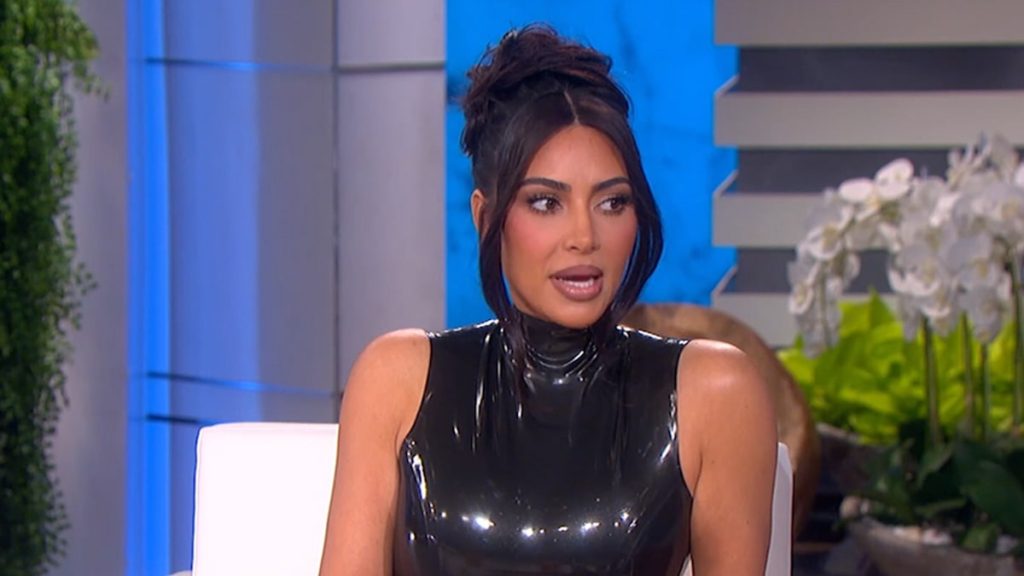 Kim Kardashian sagt, sie habe versucht, während Kanyes Angriffen den Highway zu nehmen