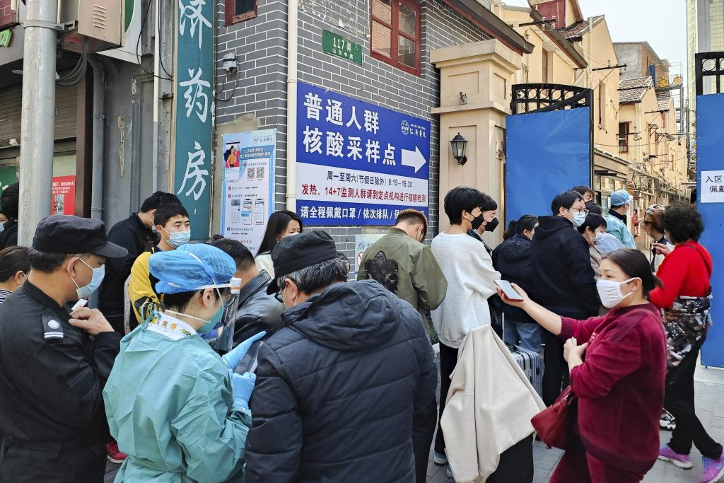 China hat eine Stadt mit 9 Millionen Einwohnern inmitten eines erneuten Anstiegs der Fallzahlen abgeriegelt