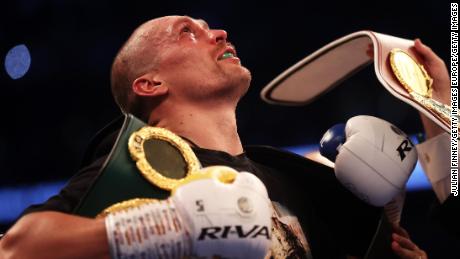Oleksandr Usyk sagte gegenüber CNN, dass sein Land und sein Stolz für mich wichtiger sind als ein Meisterschaftsgürtel.  & Quot;