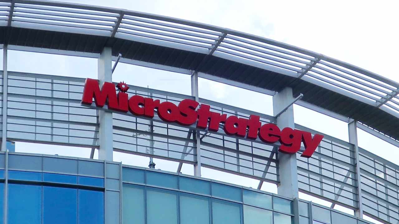 Der CEO von Microstrategy zerstreut stillschweigend Gerüchte, dass das Unternehmen Bitcoin verkauft – Bitcoin Featured News