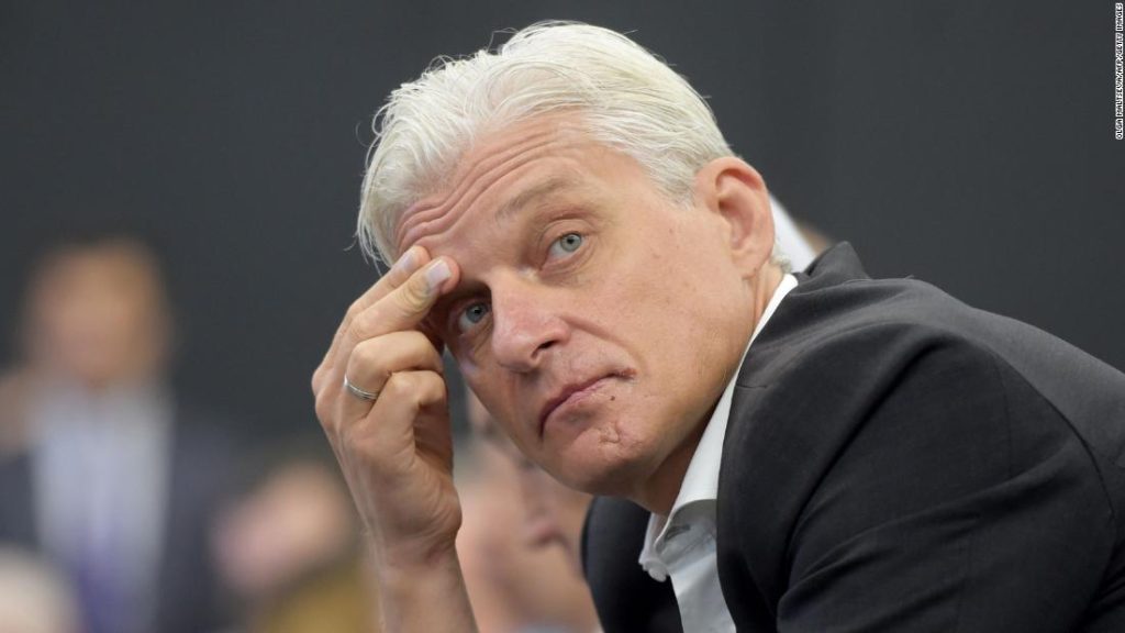 Der russische Milliardär Oleg Tinkov führt in der Ukraine einen „verrückten Krieg“.