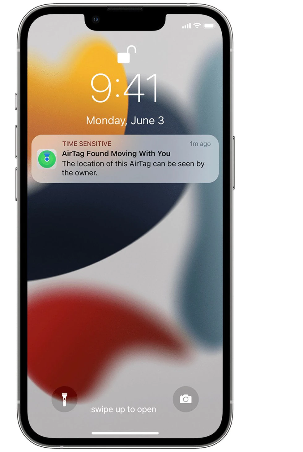 Eine mobile Frau sagt, sie habe ein Apple Airtag-Tracking-Gerät an ihrem Auto gefunden