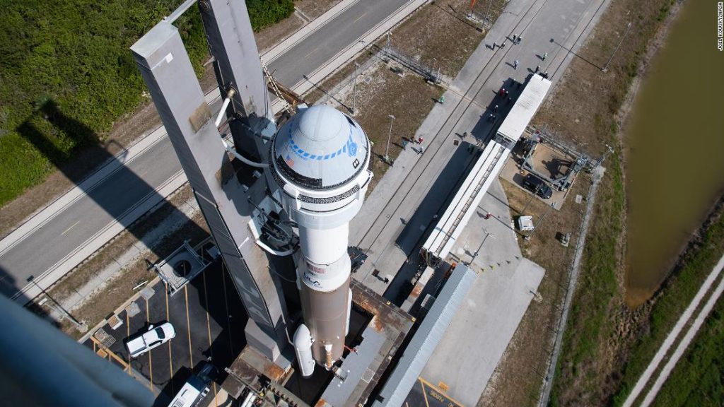 Boeing versucht, SpaceX nach zu viel Drama einzuholen