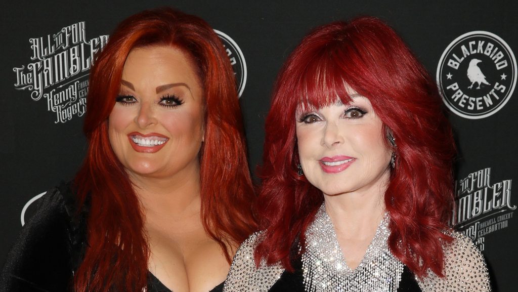 Country-Konzert geht weiter nach Naomi Judds Tod – Deadline