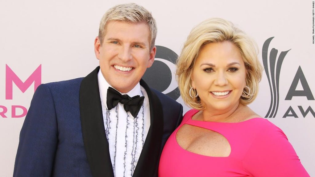 Todd und Julie Chrisley brechen das Schweigen nach Verurteilungen wegen Betrugs