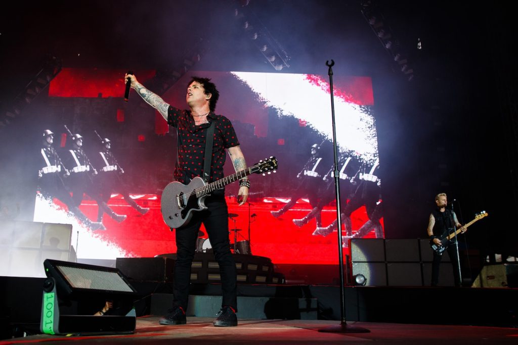 Billie Joe Armstrong sagt, er gebe seine US-Staatsbürgerschaft wegen des Abtreibungsurteils auf
