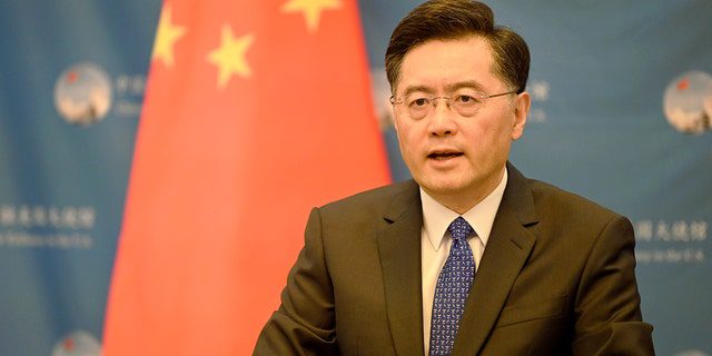 Der chinesische Botschafter in den Vereinigten Staaten, Chen Gang, gab eine Erklärung bei einem Webinar ab, das gemeinsam von der chinesischen Botschaft und den Generalkonsulaten in den Vereinigten Staaten abgehalten wurde, um den 110. Jahrestag der Revolution von 1911 am 13. Oktober 2021 in Washington, DC, zu feiern.
