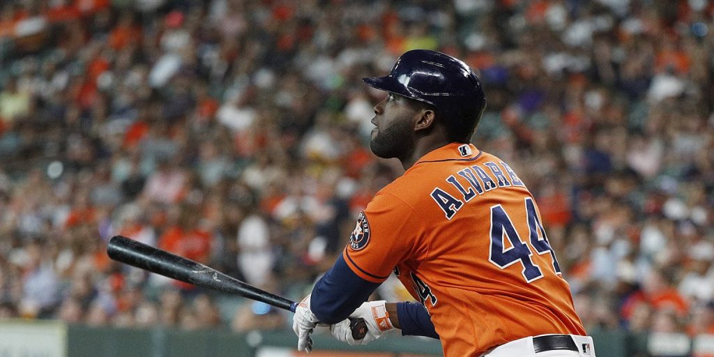 Jordan Alvarez führt die Astros an, um die Yankees zu fegen
