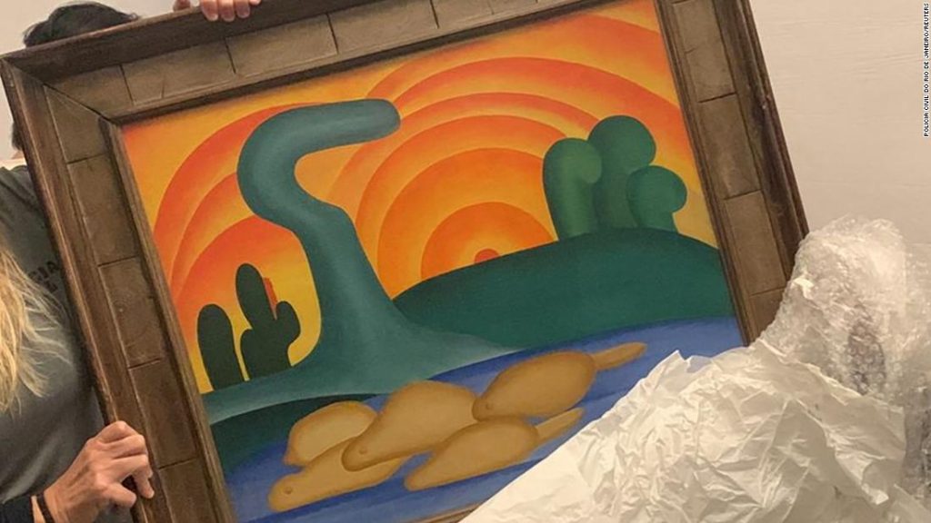 Die brasilianische Polizei sagt, eine Brasilianerin habe eine Mutter um mehr als 100 Millionen Dollar für Kunst betrogen