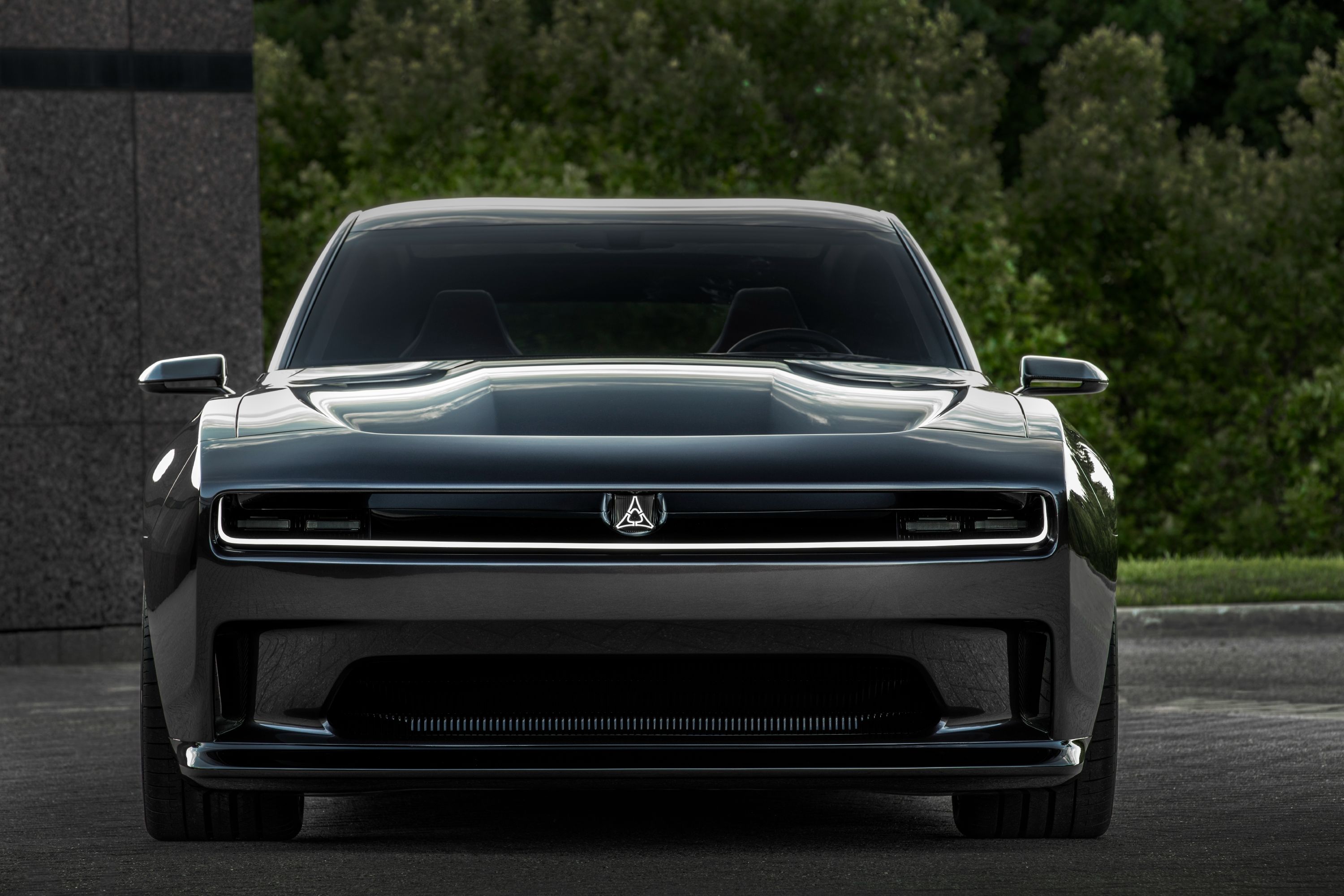 Elektro Banshee Dodge Charger Daytona SRT Concept