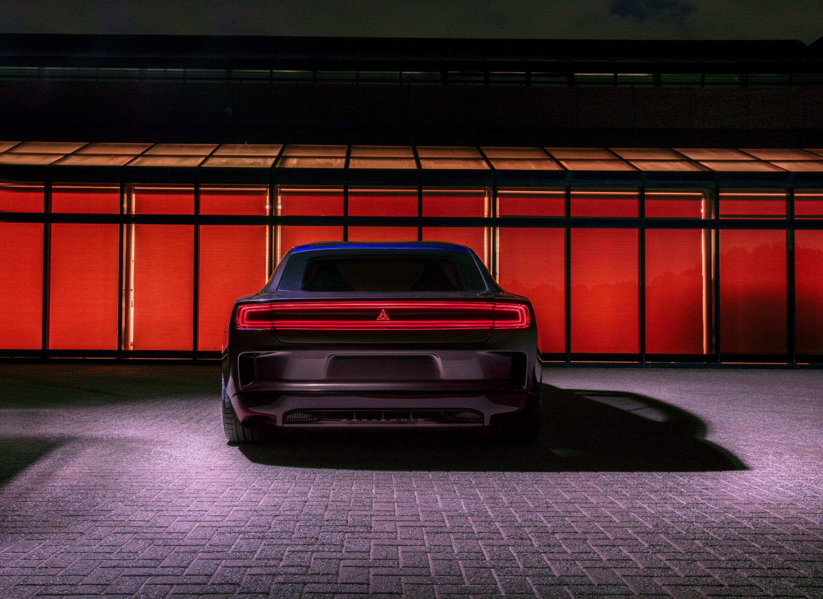 Elektro Banshee Dodge Charger Daytona SRT Concept