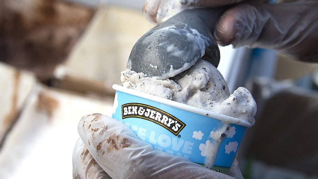 Richter verurteilt Bemühungen von Ben & Jerry, Produkte aus den israelischen Regalen zu nehmen
