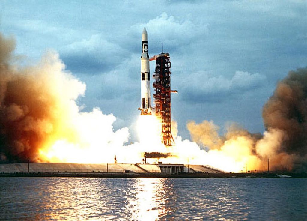 Der Saturn 5 war laut – so laut wie 10.000 Düsentriebwerke – aber er brachte den Beton nicht zum Schmelzen