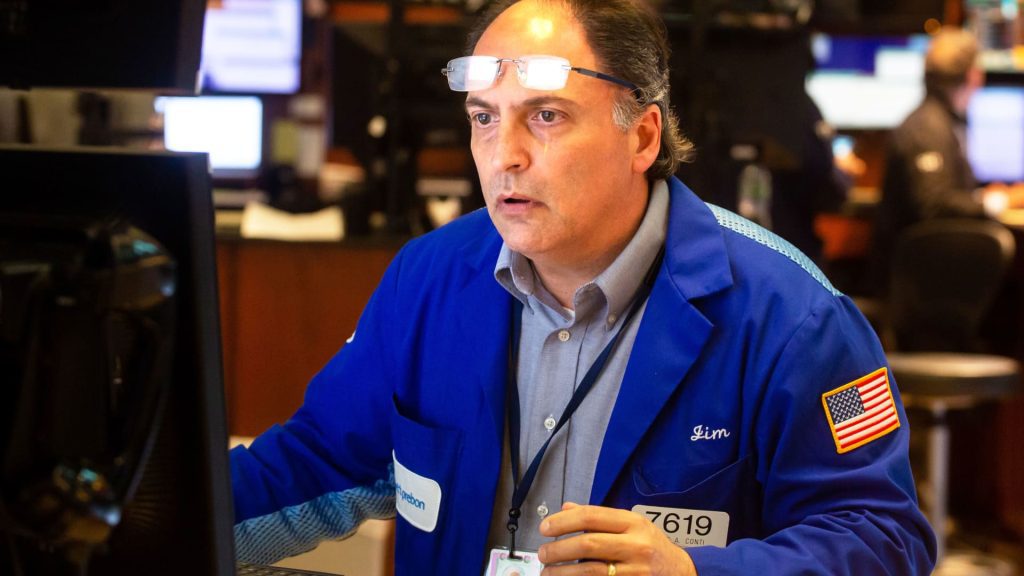 Die Dow-Futures stiegen nach einem unerwartet schwachen Inflationsbericht um 400 Punkte