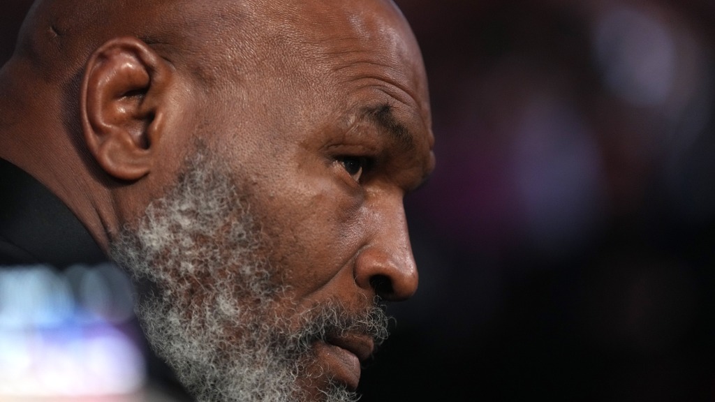 Mike Tyson lobt Dana White dafür, dass sie „Slave Master“ Hulu abgelehnt hat