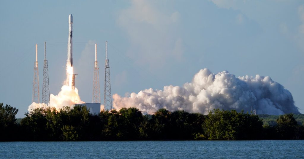 Südkorea startete seine erste Mondmission mit einer SpaceX-Rakete