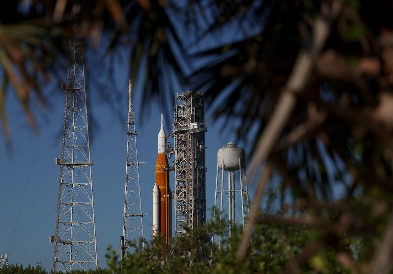 Die NASA steht wegen eines Tropensturms vor dem nächsten Startversuch von Artemis I