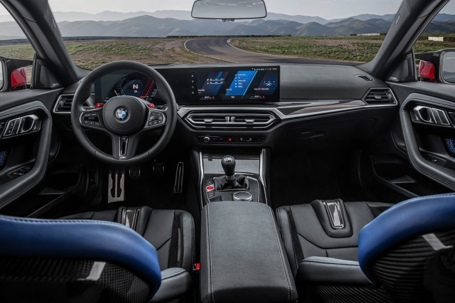 Der neue M2 ist ein Biest mit einem serienmäßigen Schaltgetriebe.