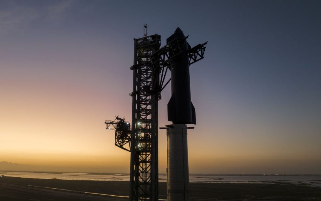 Elon Musk sagt, SpaceX gehe mit seinem Raumfahrzeugtest „sehr vorsichtig“ vor