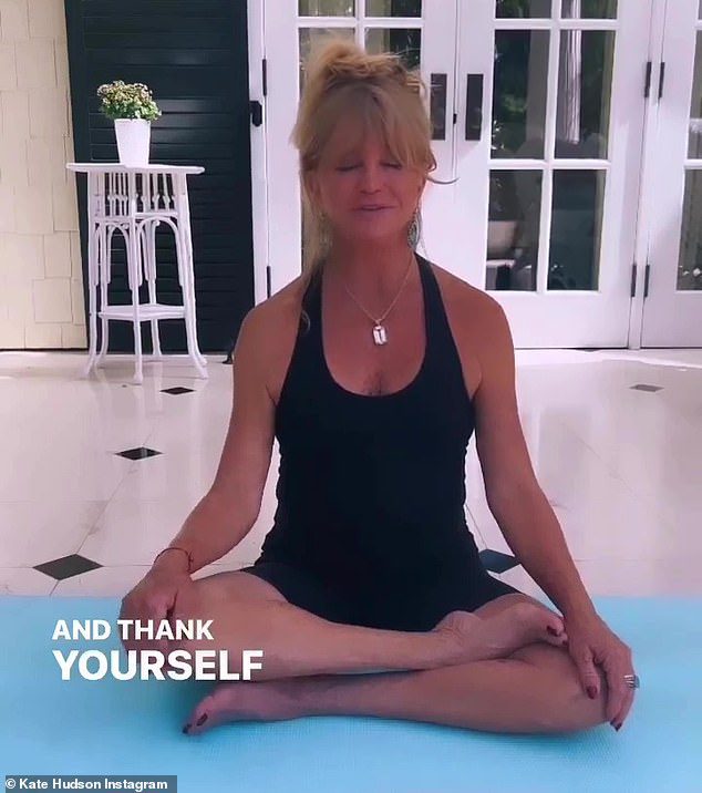 Sieht gut aus: Kate hat am Montag auf Instagram ein Video ihrer Mutter gepostet und geschrieben: „Ist er süß geworden?!  Ich kann nicht #momknowsbest #mindupmonday'