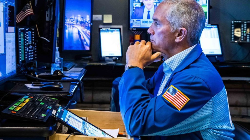 Aktien-Futures steigen nach einer Achterbahnwoche leicht an