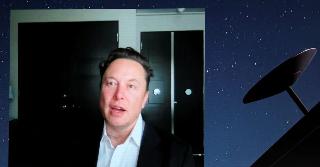 Elon Musk sagt, dass SpaceX Starlink in der Ukraine weiterhin finanzieren wird, obwohl es Geld verloren hat