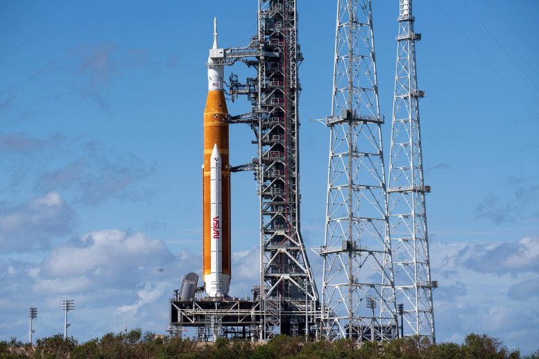 Artemis I SLS Rocket at Launch Pad 39B