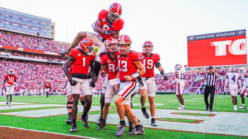 Gewinner und Verlierer der Top-25-Rangliste der First College Football Playoffs