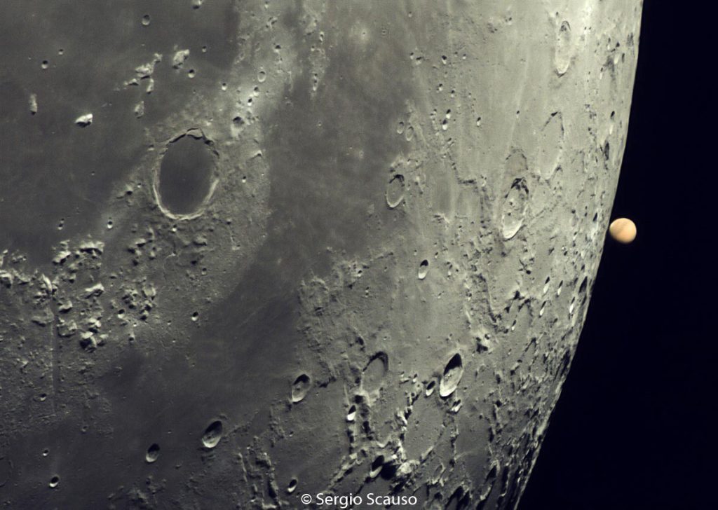 Mondwolken – Mars verschwindet