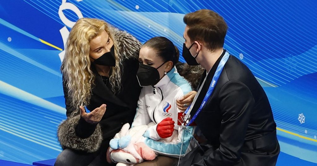 Präsident der Olympischen Spiele - IOC Bach ist verärgert über den Zusammenbruch von Valeeva, der sein Gefolge trifft