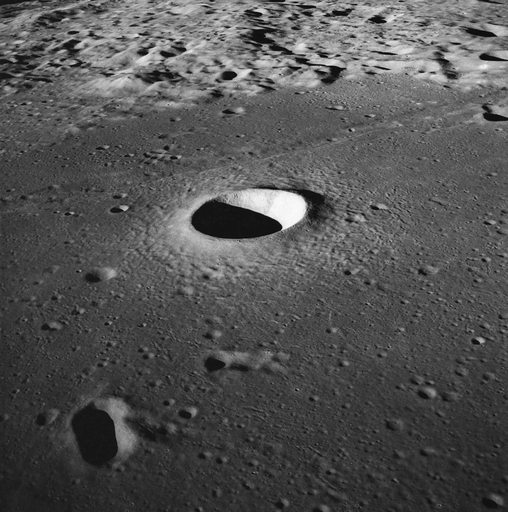Wissenschaftler glauben, dass eine antike Rakete gerade mit 5.800 Meilen pro Stunde auf dem Mond aufgeschlagen ist