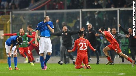 Italiens Giorgio Chiellini wirkt frustriert nach der Niederlage gegen Nordmazedonien.