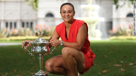 Die Weltranglisten-Erste Ashleigh Barty hat ihren Rückzug aus dem Profi-Tennis angekündigt