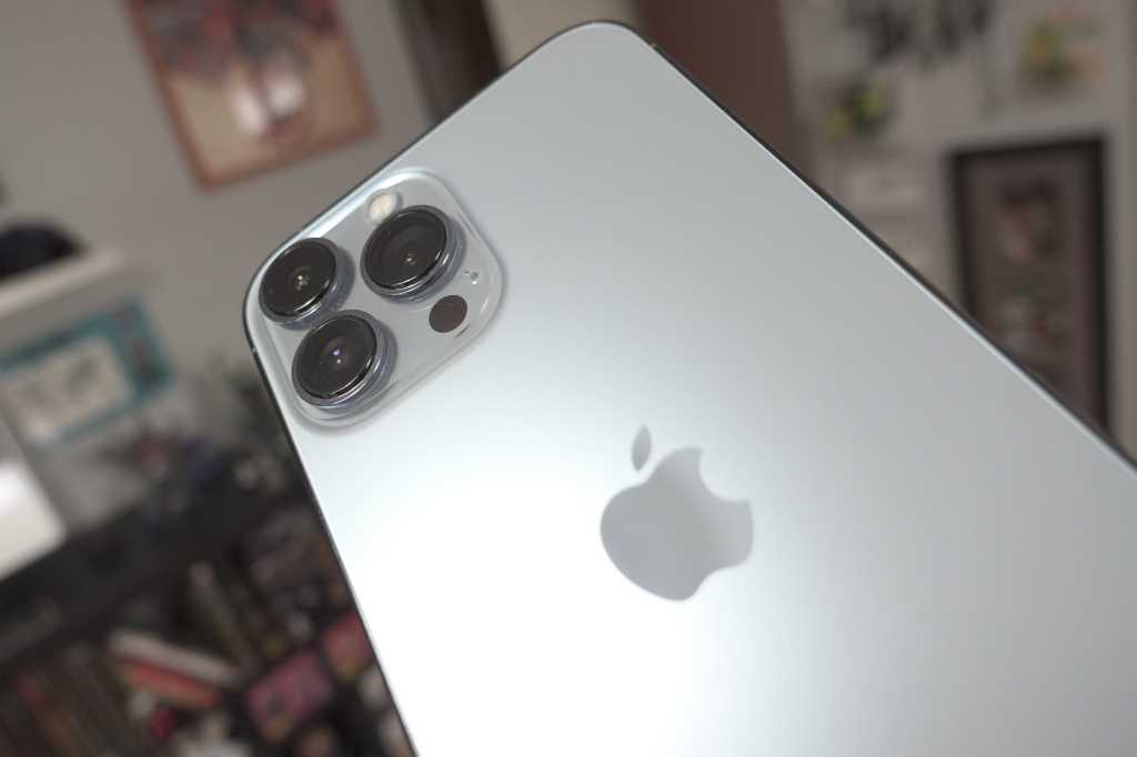 iPhone 13 pro max cameras