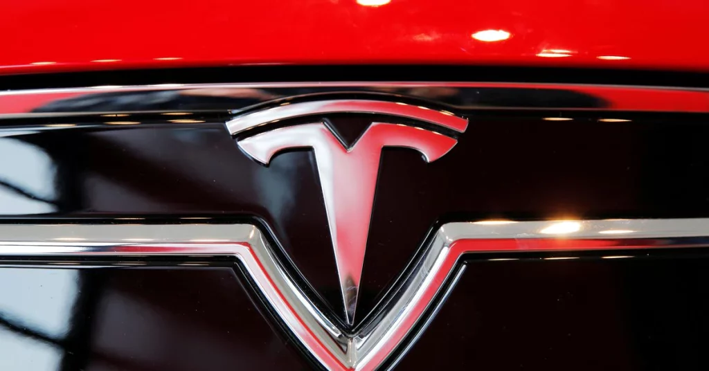 Tesla liefert im ersten Quartal Rekordautos aus;  Die Produktion sinkt während des Lockdowns in China
