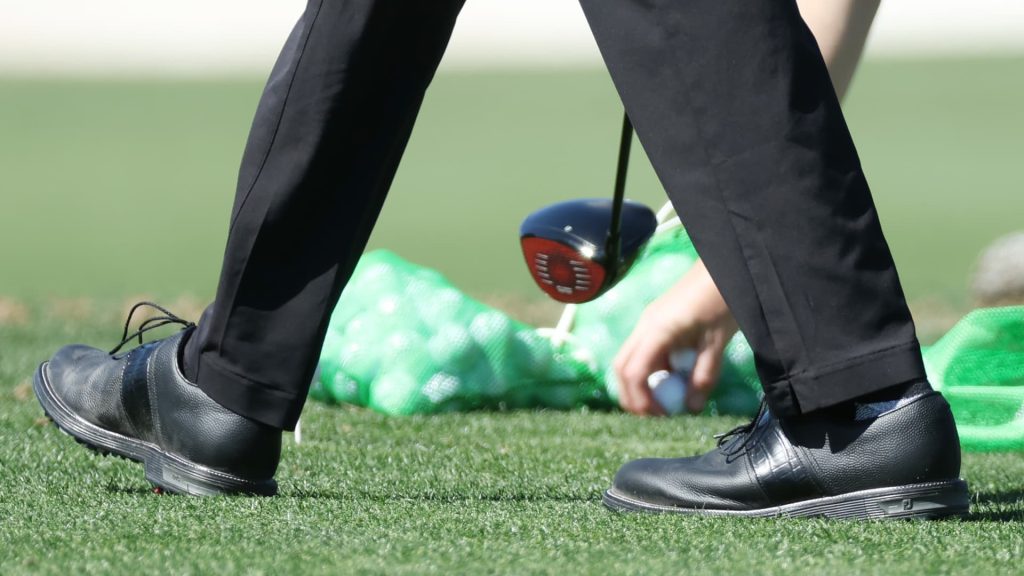 Tiger Woods erschien in Augusta National in FootJoy-Golfschuhen, nicht in Nike