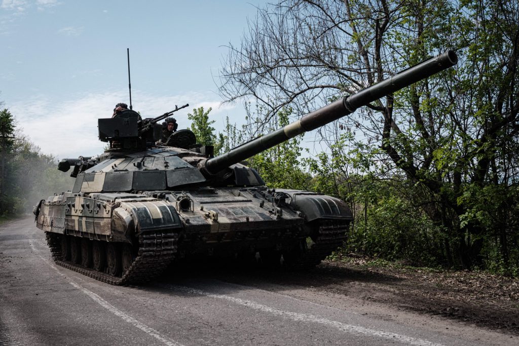 Ukrainian tanks
