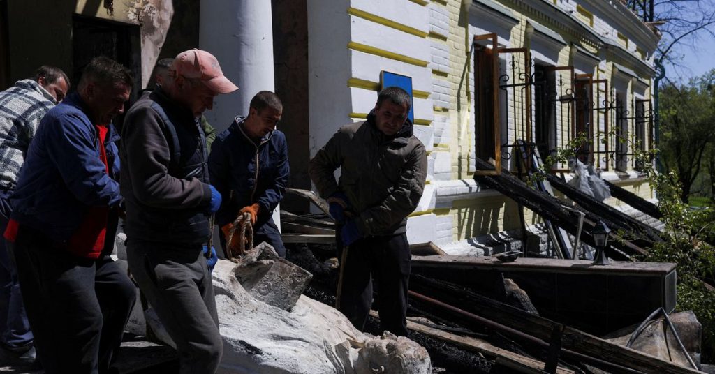 Der ukrainische Zelensky „schweigt“ nach einem Bombenanschlag, der ein dem Dichter gewidmetes Museum zerstört