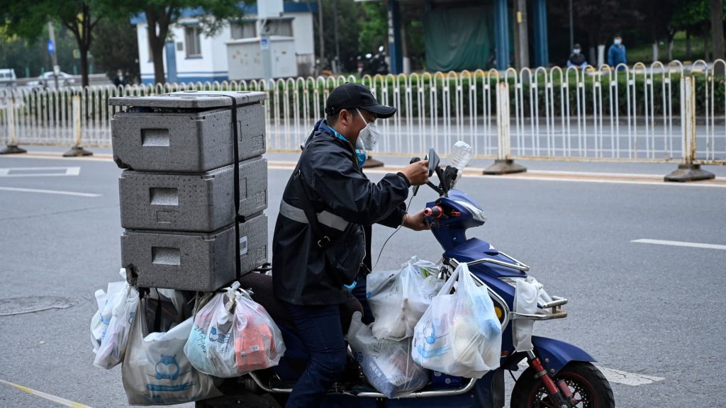 Die Verbraucherpreise in China steigen, da Covid die Vorratshaltung von Lebensmitteln vorantreibt