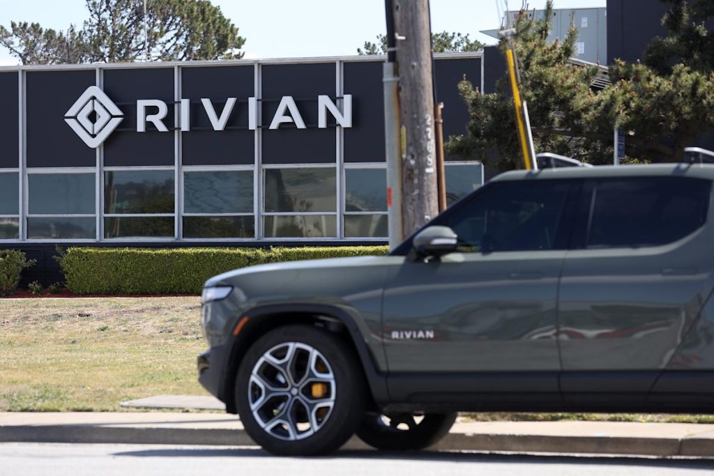 Rivian übertrifft die Erwartungen, sagt der mittelgroße SUV R2, der 2025 kommt