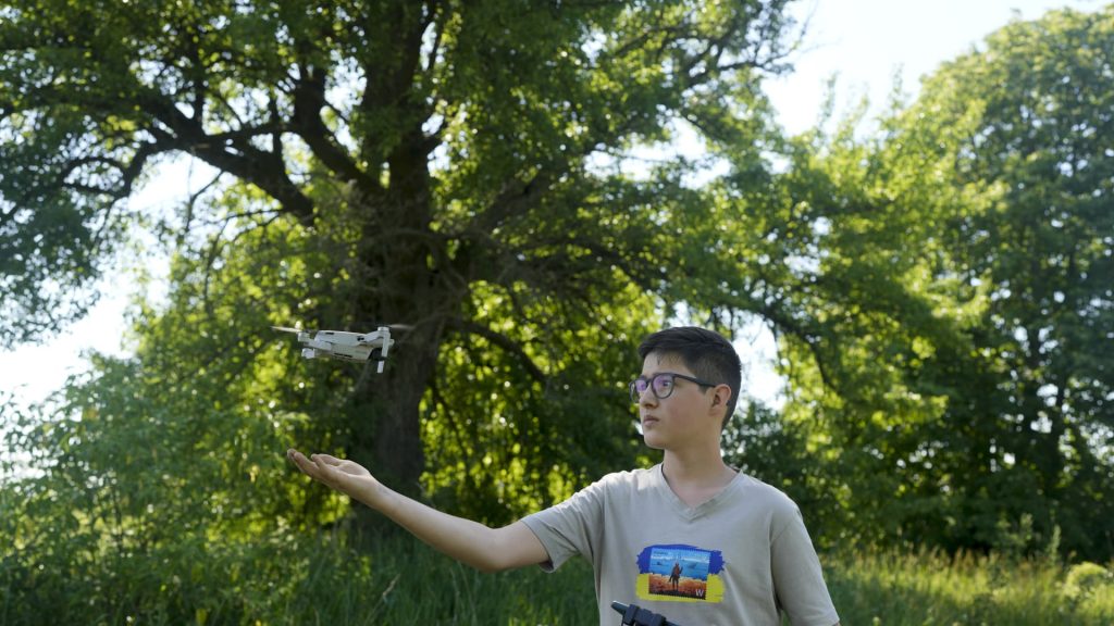 Ukrainischer Drohnen-Champion im Teenageralter „glücklich, jemanden zerstört zu haben“