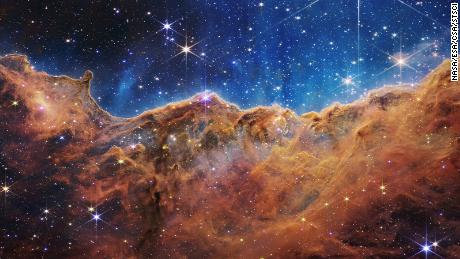 Die NASA enthüllt neue Bilder des Webb-Teleskops von Sternen, Galaxien und Exoplaneten