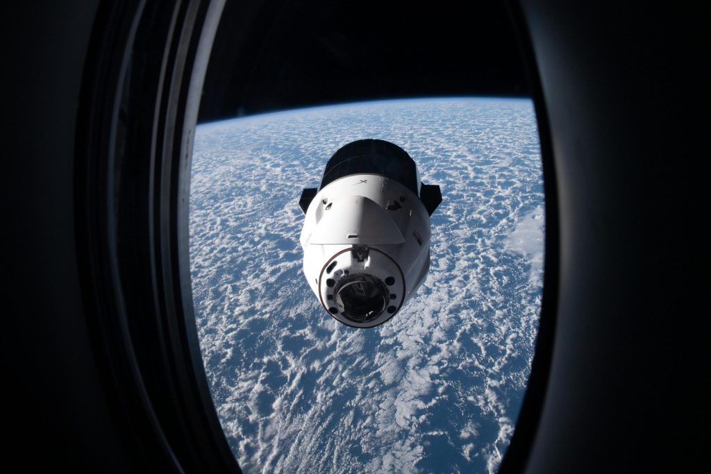 SpaceX Dragon ist übersät mit wissenschaftlicher Ware, die es zu analysieren gilt