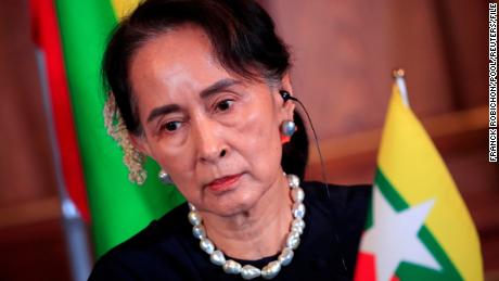 Die frühere Führerin von Myanmar, Aung San Suu Kyi, ist zu weiteren sechs Jahren Gefängnis verurteilt worden