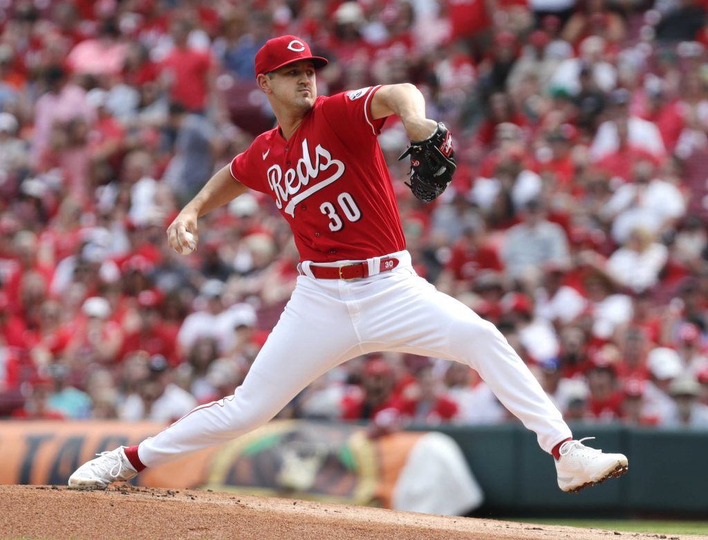 Reds traden mit Tyler Mahley zu Twins