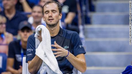 Der Topgesetzte Daniil Medvedev besiegte Nick Kyrgios bei den US Open