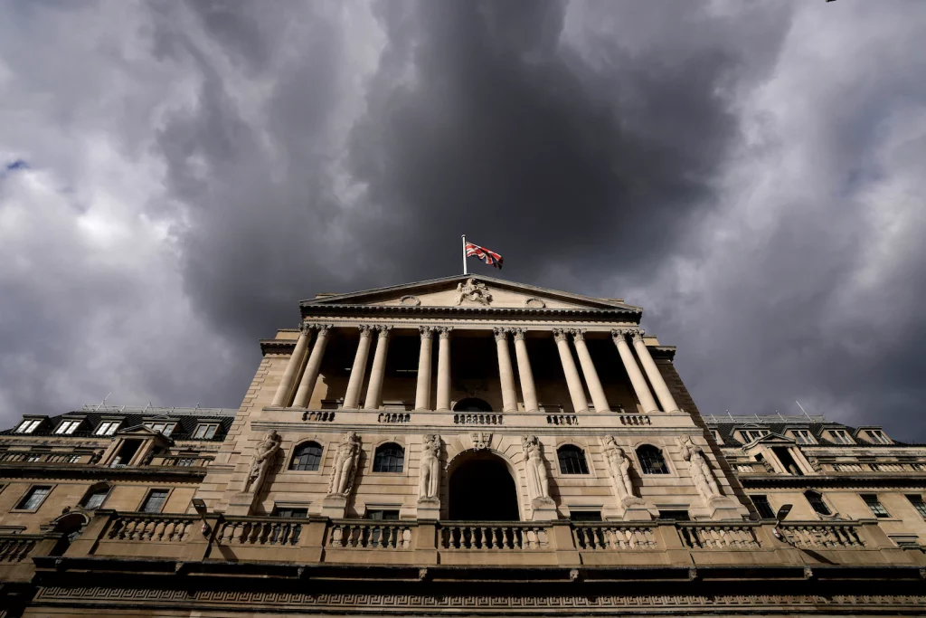 Die Bank of England interveniert, um nach dem Budget von Liz Truss finanzielle Stabilität im Vereinigten Königreich zu erreichen