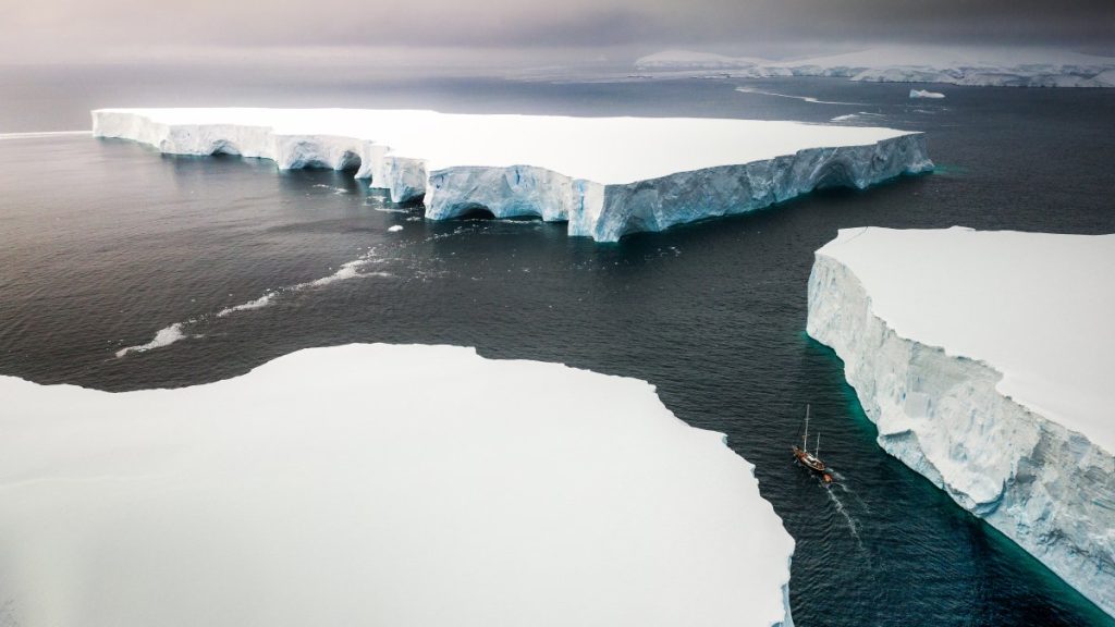 Was passiert, wenn der Thwaites-Gletscher in der Antarktis, der sogenannte „Doomsday-Gletscher“, zerbricht?