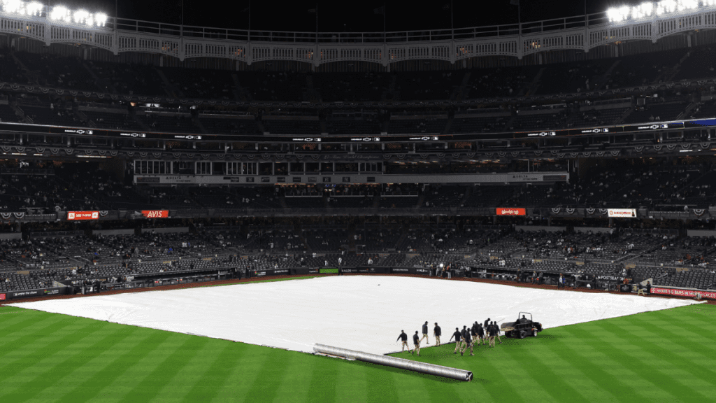 Yankees and Parents Weather Forecast: ALDS #5-Spiel verzögert sich während einer regnerischen Nacht in New York