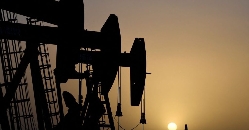 Der Ölpreis steigt um mehr als 3 $, da die OPEC+ die größte Produktionskürzung seit 2020 erwägt